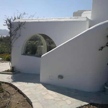 Small For A Family Or Two Couples Very Close To The Sea With Awesome View Сasa de vacaciones Krotiri